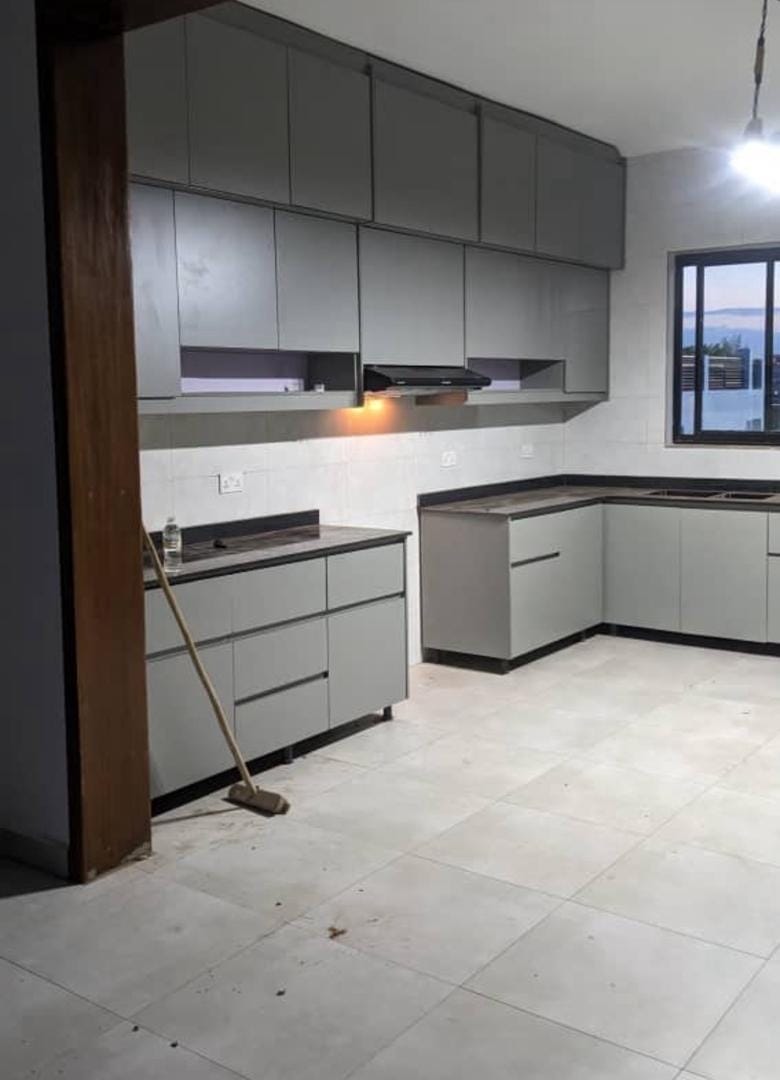 Modern Matte Grey Handleless Fitted Kitchen