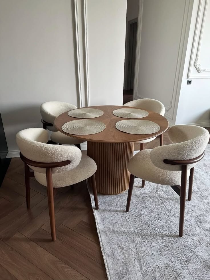 Round Fluted Wooden Dining Table Set with Bouclé Chairs