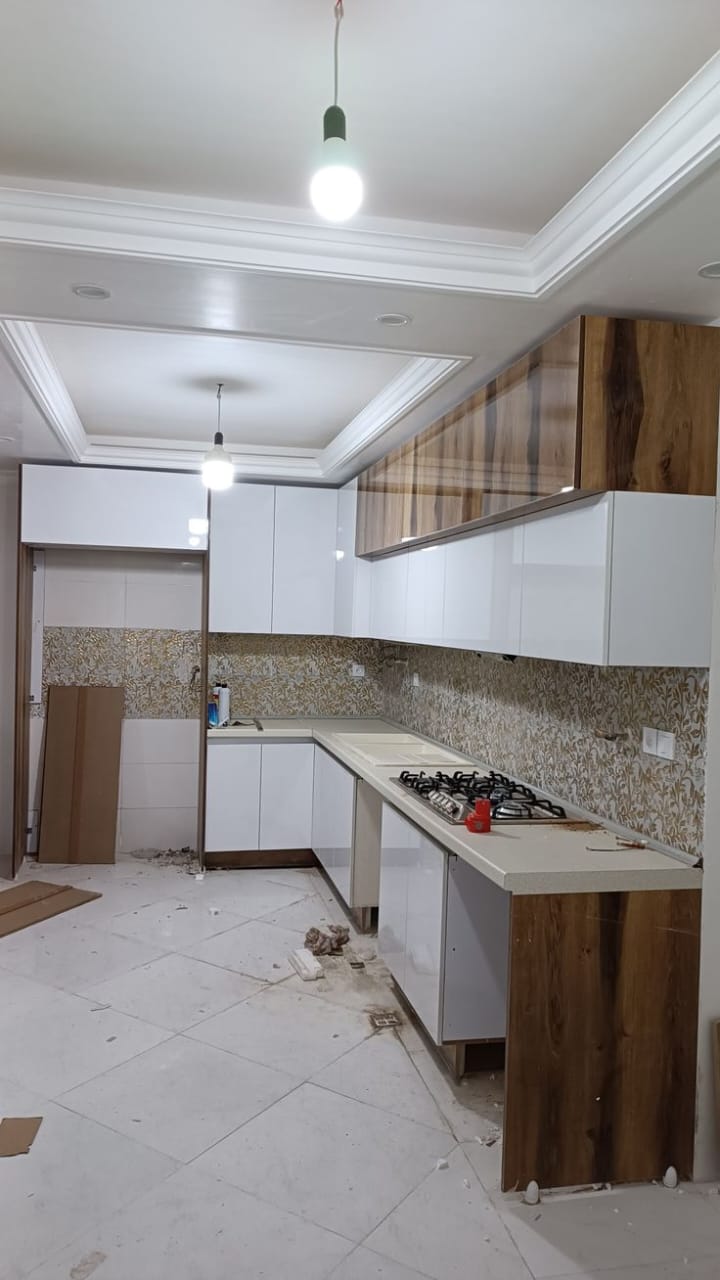 Modern Two-Tone White & Walnut Fitted Kitchen Cabinets