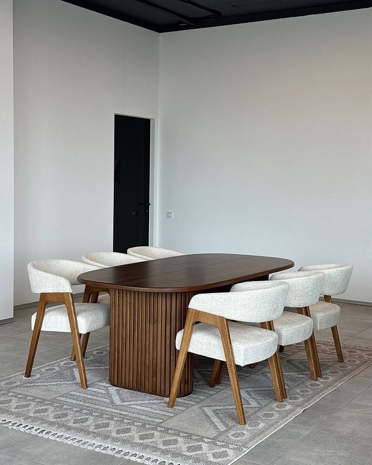 Oval Fluted Wooden Dining Table Set with Bouclé Chairs