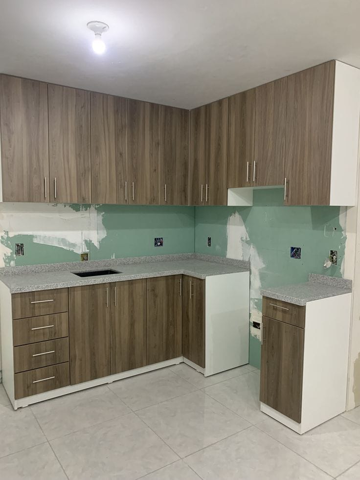 Contemporary Wood Grain & White Fitted Kitchen Unit