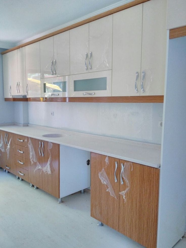 Modern Two-Tone Kitchen Cabinet Set